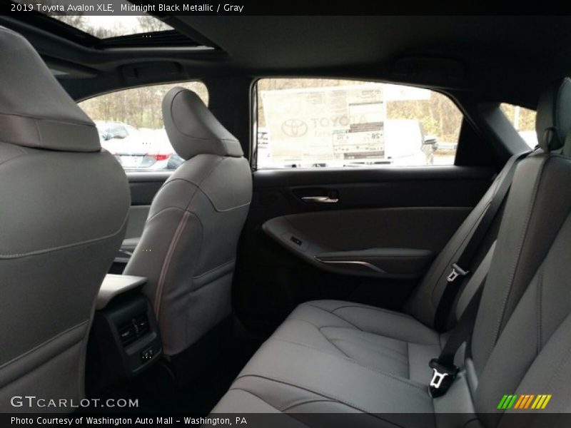 Midnight Black Metallic / Gray 2019 Toyota Avalon XLE