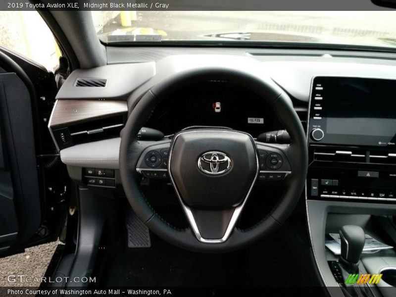Midnight Black Metallic / Gray 2019 Toyota Avalon XLE
