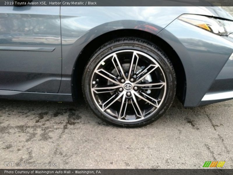 Harbor Gray Metallic / Black 2019 Toyota Avalon XSE