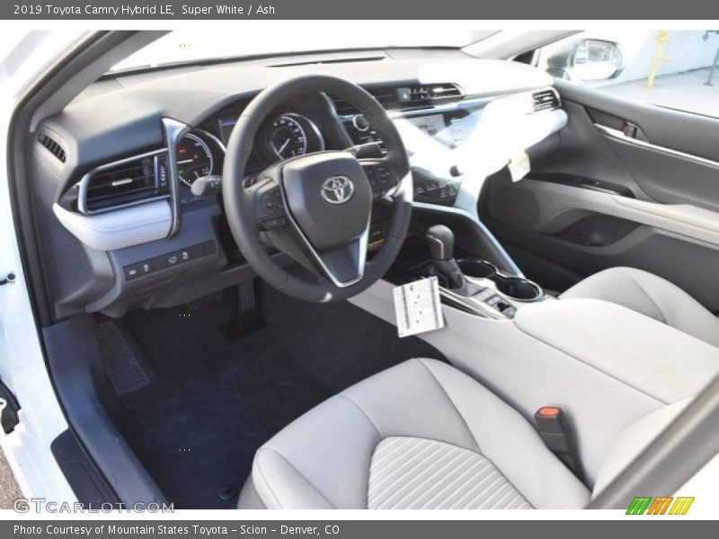 Super White / Ash 2019 Toyota Camry Hybrid LE