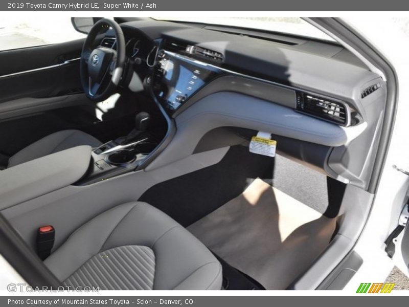 Super White / Ash 2019 Toyota Camry Hybrid LE