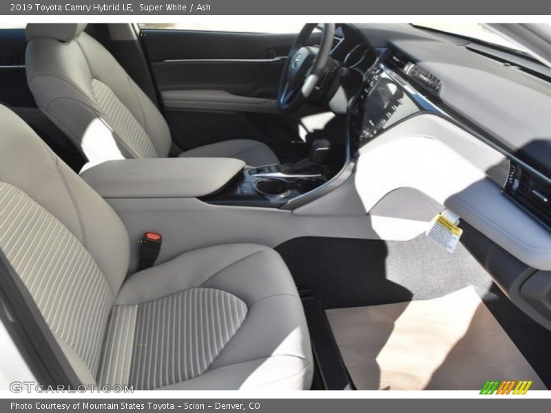 Super White / Ash 2019 Toyota Camry Hybrid LE