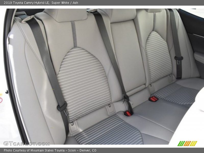 Super White / Ash 2019 Toyota Camry Hybrid LE