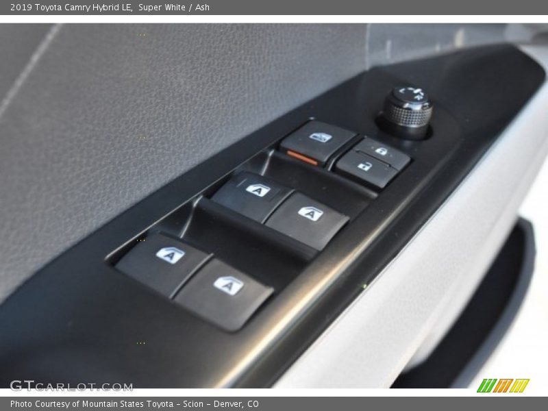 Super White / Ash 2019 Toyota Camry Hybrid LE
