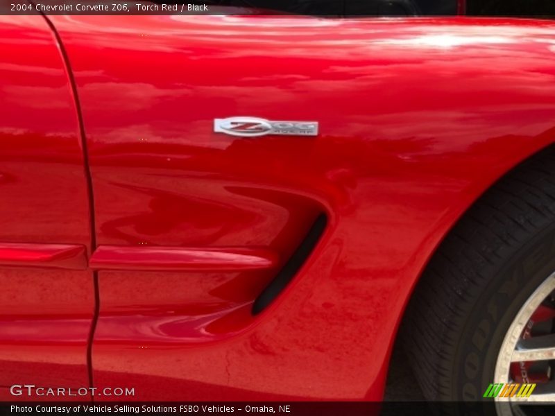 Torch Red / Black 2004 Chevrolet Corvette Z06