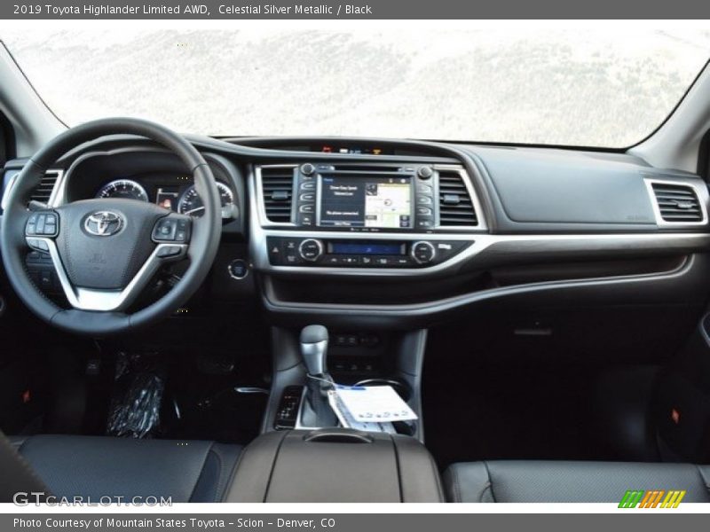 Celestial Silver Metallic / Black 2019 Toyota Highlander Limited AWD