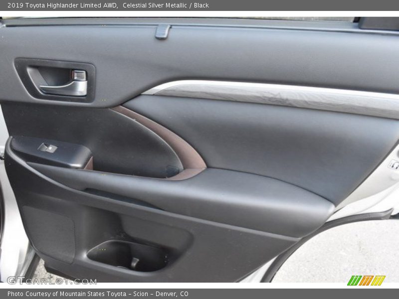Celestial Silver Metallic / Black 2019 Toyota Highlander Limited AWD