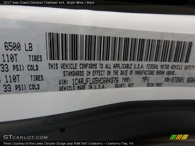 Bright White / Black 2017 Jeep Grand Cherokee Trailhawk 4x4