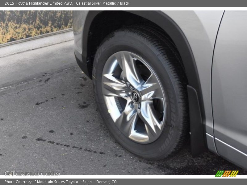 Celestial Silver Metallic / Black 2019 Toyota Highlander Limited AWD