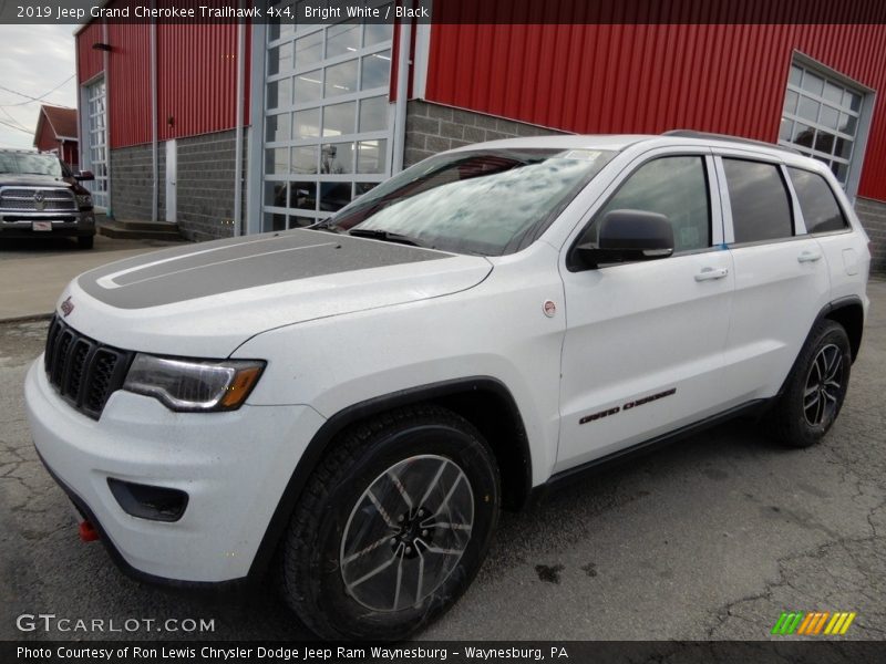 Bright White / Black 2019 Jeep Grand Cherokee Trailhawk 4x4
