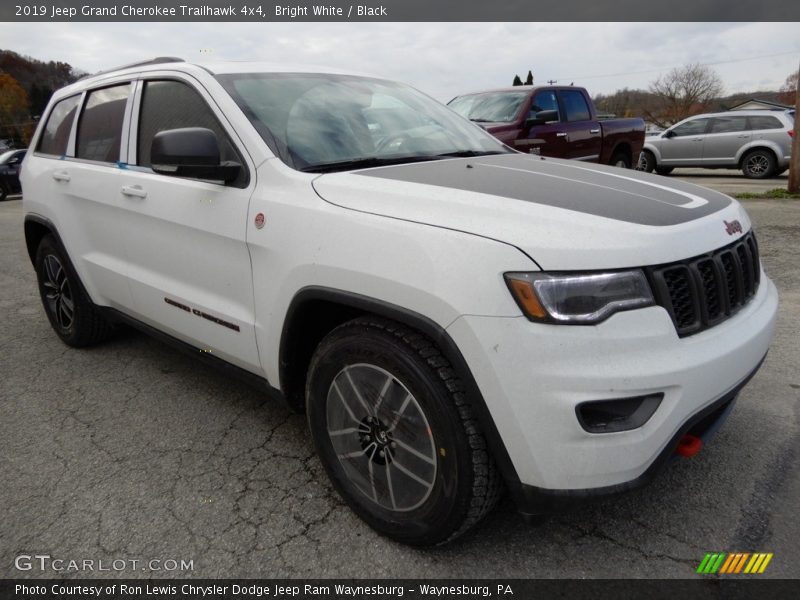 Bright White / Black 2019 Jeep Grand Cherokee Trailhawk 4x4