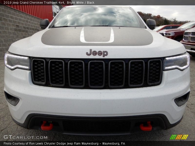 Bright White / Black 2019 Jeep Grand Cherokee Trailhawk 4x4