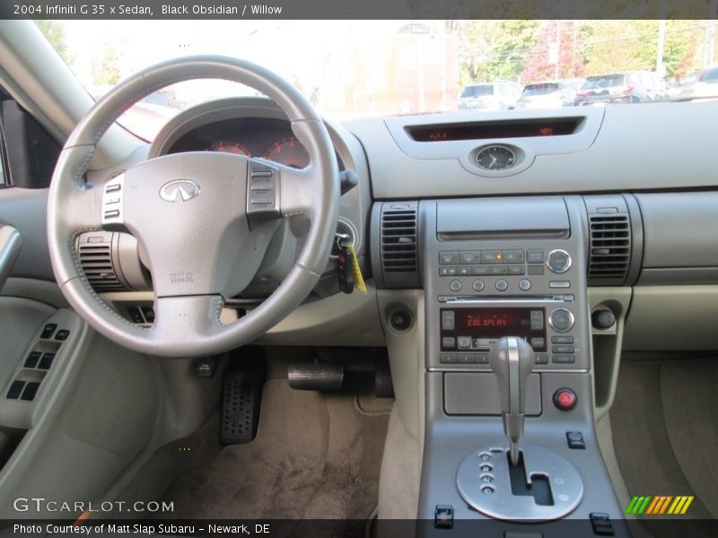 Black Obsidian / Willow 2004 Infiniti G 35 x Sedan