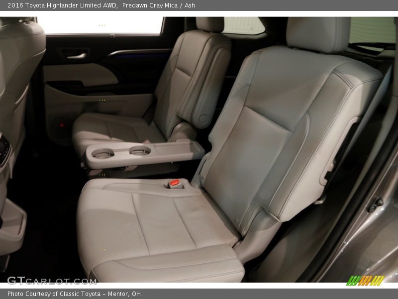 Predawn Gray Mica / Ash 2016 Toyota Highlander Limited AWD