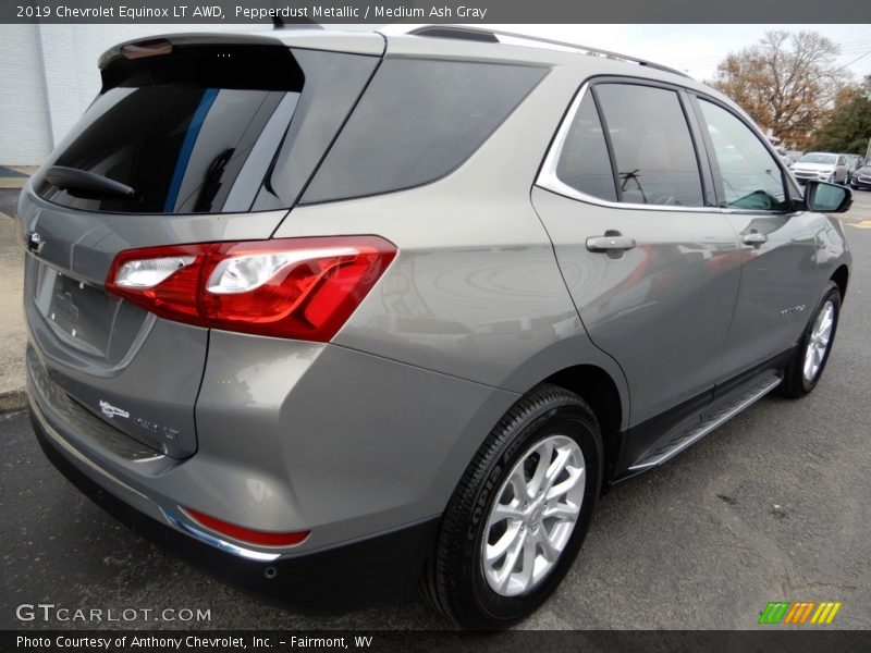 Pepperdust Metallic / Medium Ash Gray 2019 Chevrolet Equinox LT AWD