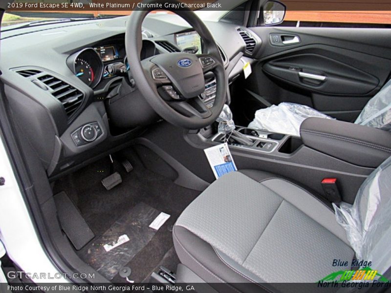 White Platinum / Chromite Gray/Charcoal Black 2019 Ford Escape SE 4WD