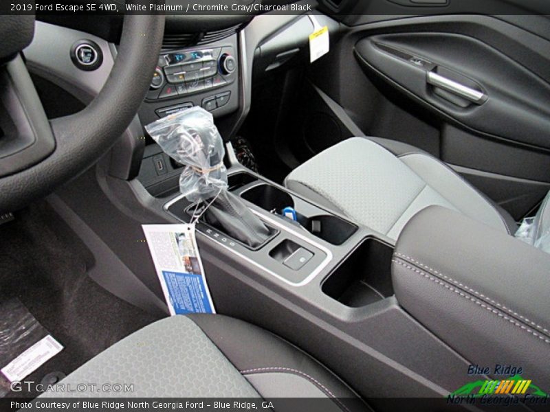 White Platinum / Chromite Gray/Charcoal Black 2019 Ford Escape SE 4WD