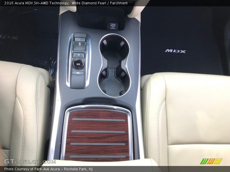 White Diamond Pearl / Parchment 2016 Acura MDX SH-AWD Technology