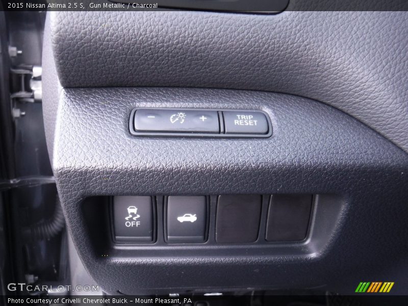 Gun Metallic / Charcoal 2015 Nissan Altima 2.5 S