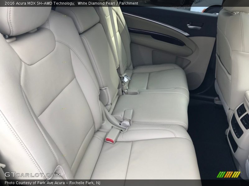White Diamond Pearl / Parchment 2016 Acura MDX SH-AWD Technology