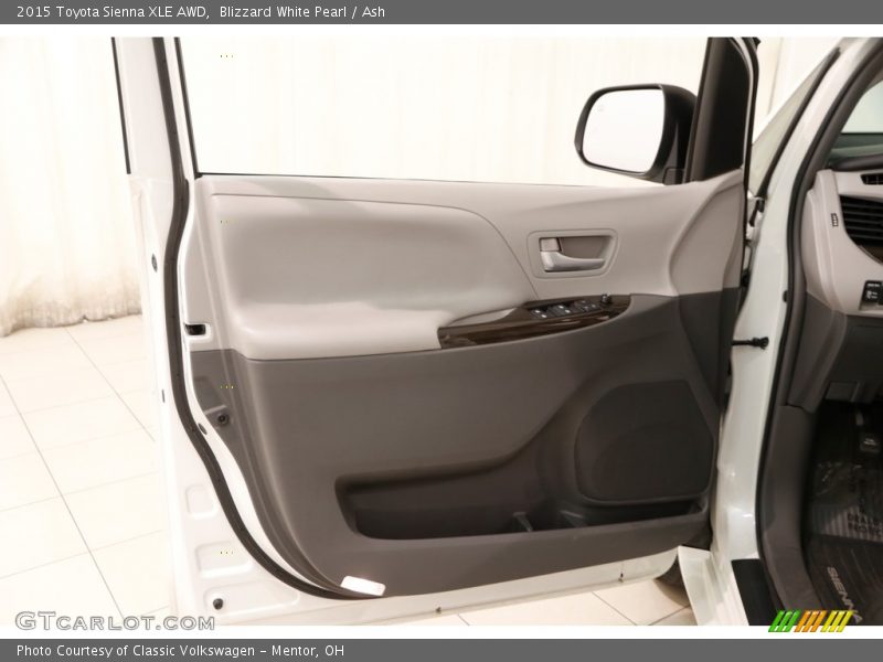 Blizzard White Pearl / Ash 2015 Toyota Sienna XLE AWD