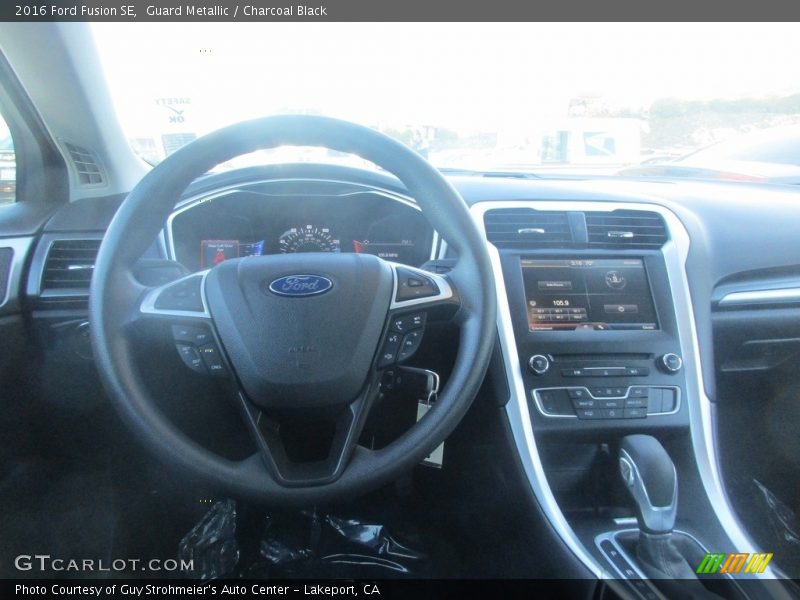 Guard Metallic / Charcoal Black 2016 Ford Fusion SE