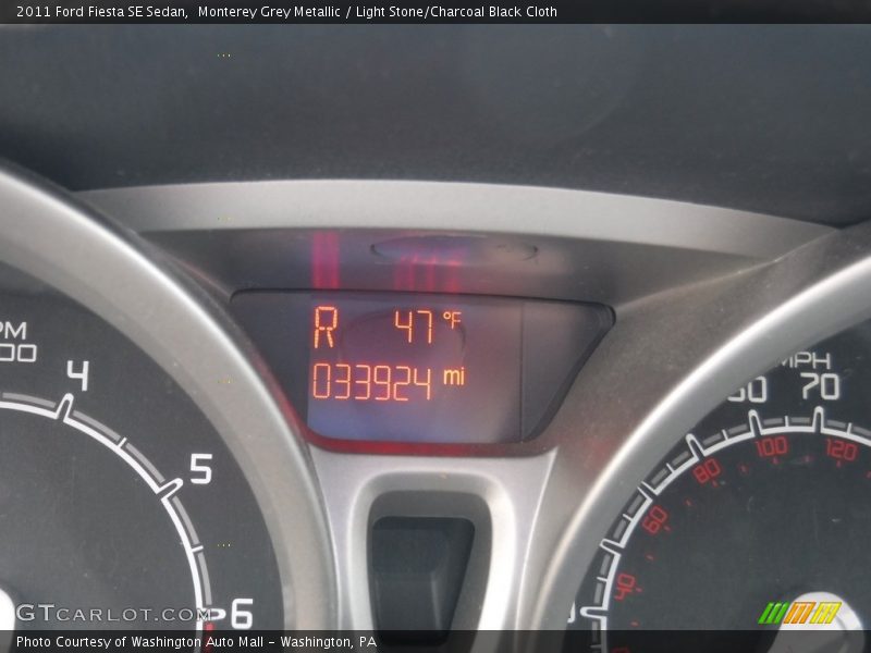 Monterey Grey Metallic / Light Stone/Charcoal Black Cloth 2011 Ford Fiesta SE Sedan