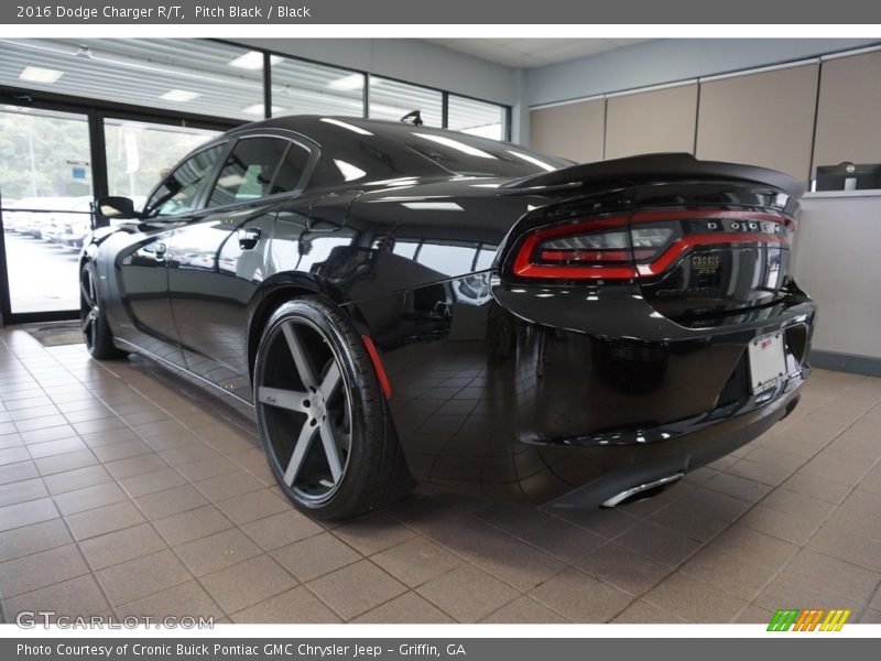 Pitch Black / Black 2016 Dodge Charger R/T