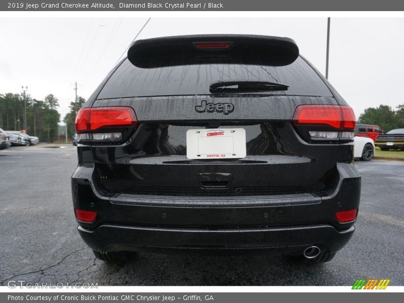 Diamond Black Crystal Pearl / Black 2019 Jeep Grand Cherokee Altitude