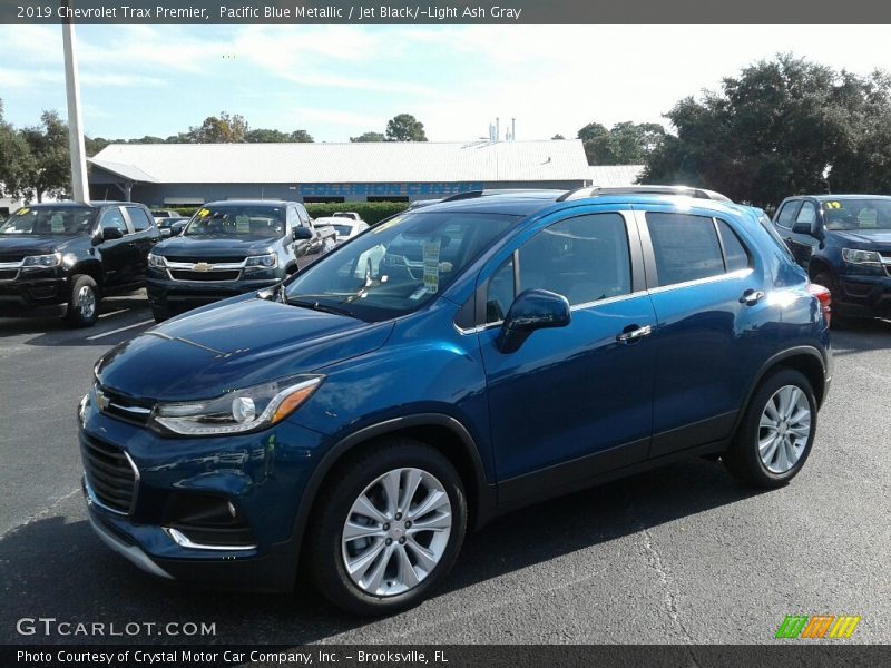Pacific Blue Metallic / Jet Black/­Light Ash Gray 2019 Chevrolet Trax Premier