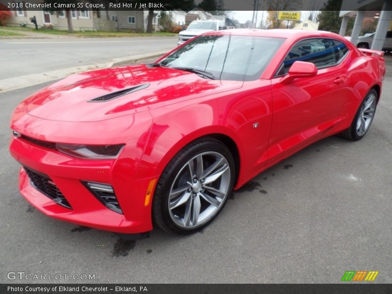 Front 3/4 View of 2018 Camaro SS Coupe