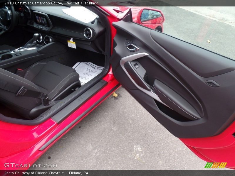 Red Hot / Jet Black 2018 Chevrolet Camaro SS Coupe
