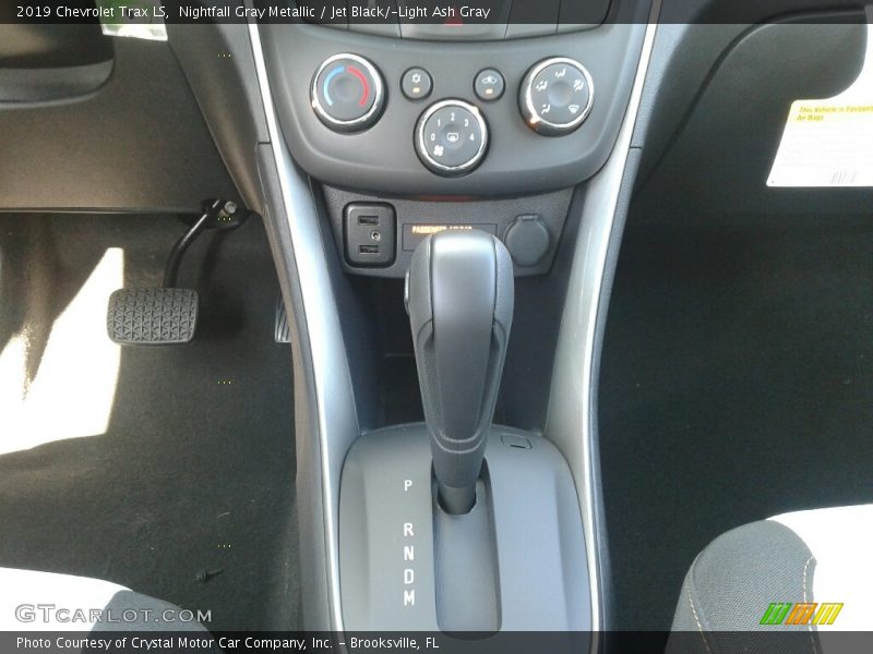 Nightfall Gray Metallic / Jet Black/­Light Ash Gray 2019 Chevrolet Trax LS