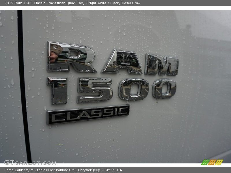 Bright White / Black/Diesel Gray 2019 Ram 1500 Classic Tradesman Quad Cab