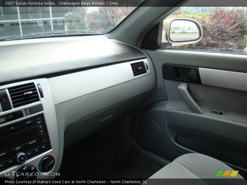 Champagne Beige Metallic / Grey 2007 Suzuki Forenza Sedan