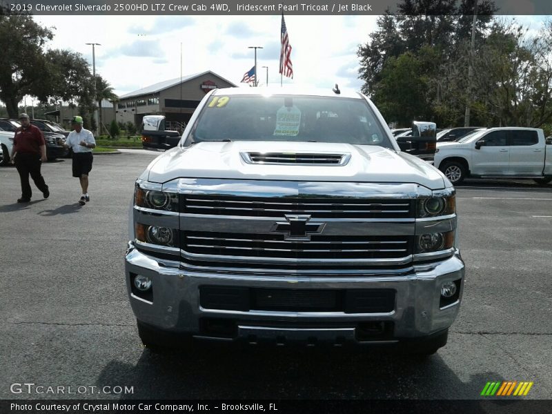 Iridescent Pearl Tricoat / Jet Black 2019 Chevrolet Silverado 2500HD LTZ Crew Cab 4WD
