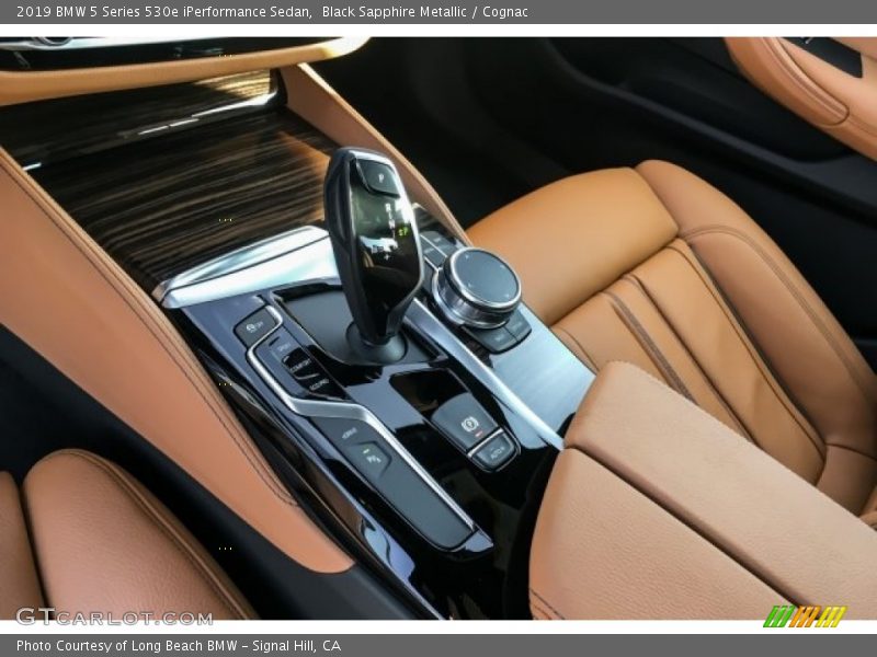 Black Sapphire Metallic / Cognac 2019 BMW 5 Series 530e iPerformance Sedan