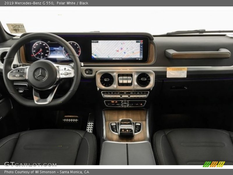 Dashboard of 2019 G 550