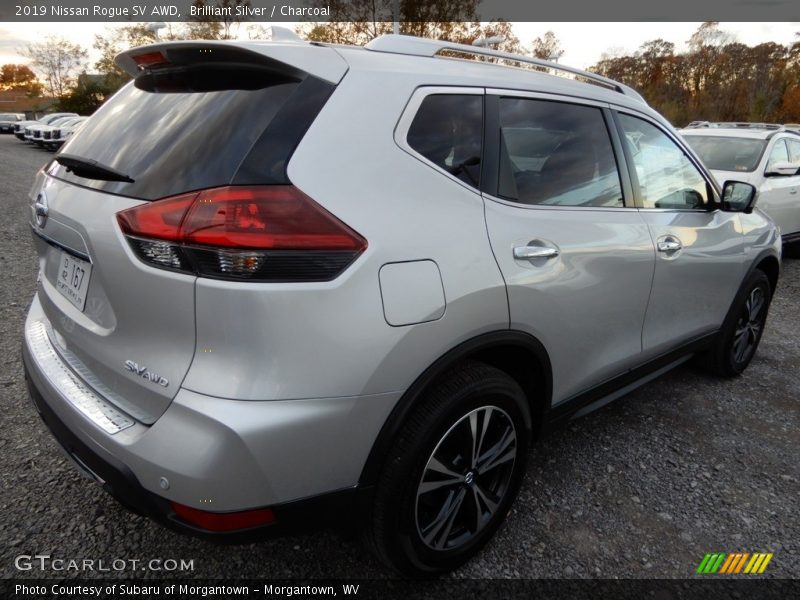 Brilliant Silver / Charcoal 2019 Nissan Rogue SV AWD