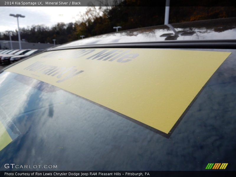 Mineral Silver / Black 2014 Kia Sportage LX