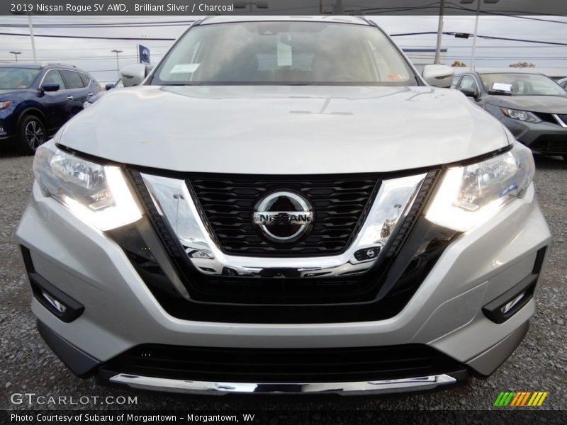 Brilliant Silver / Charcoal 2019 Nissan Rogue SV AWD