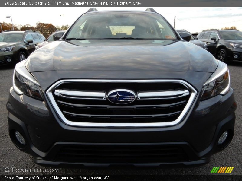 Magnetite Gray Metallic / Titanium Gray 2019 Subaru Outback 2.5i Premium