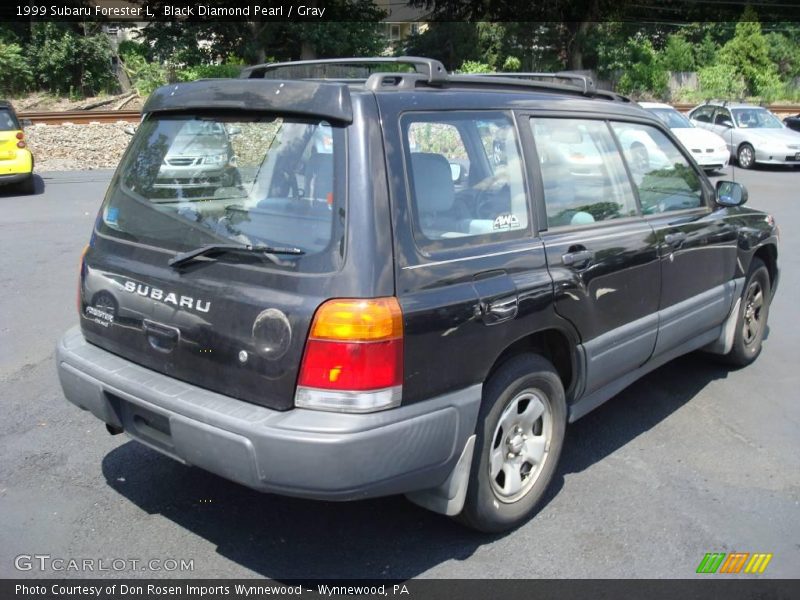 Black Diamond Pearl / Gray 1999 Subaru Forester L