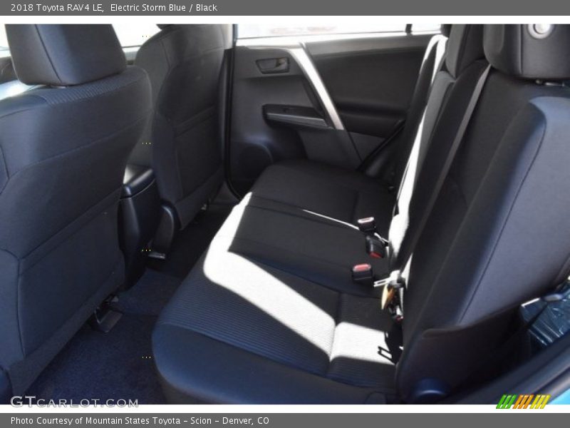 Electric Storm Blue / Black 2018 Toyota RAV4 LE