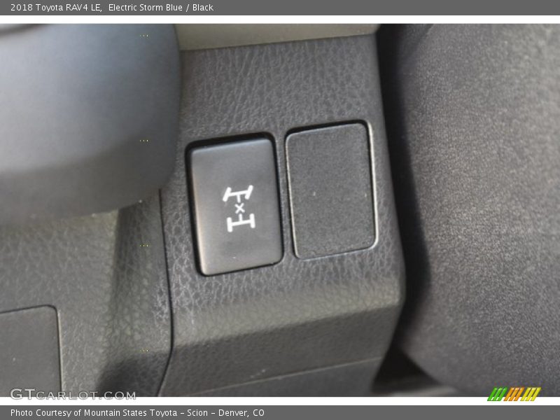 Electric Storm Blue / Black 2018 Toyota RAV4 LE