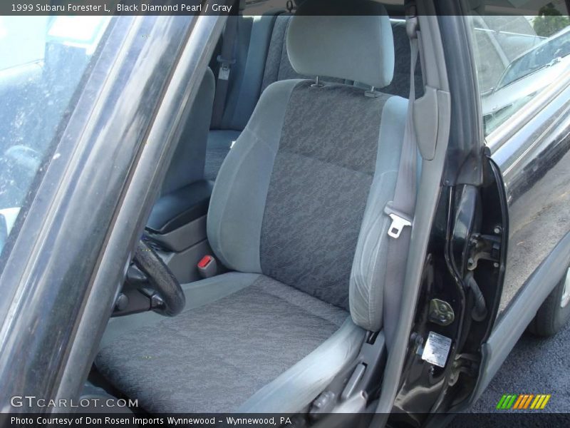 Black Diamond Pearl / Gray 1999 Subaru Forester L