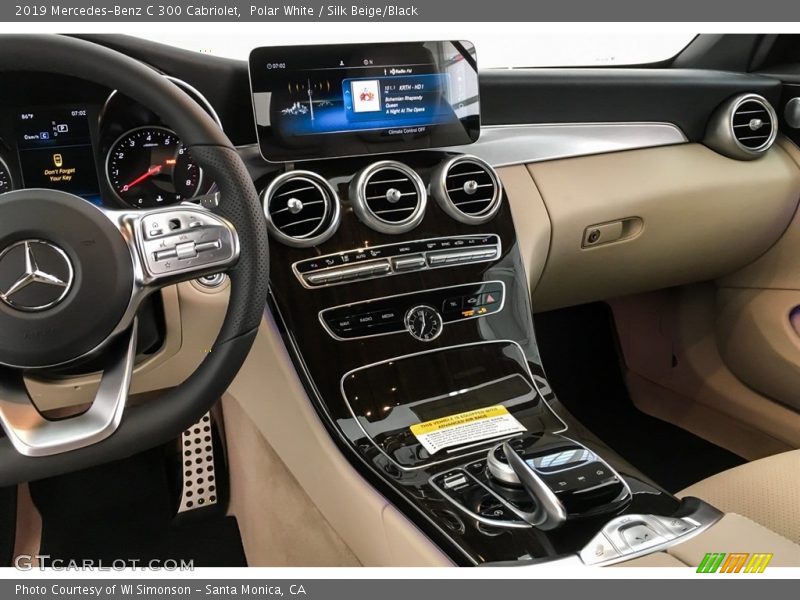 Polar White / Silk Beige/Black 2019 Mercedes-Benz C 300 Cabriolet