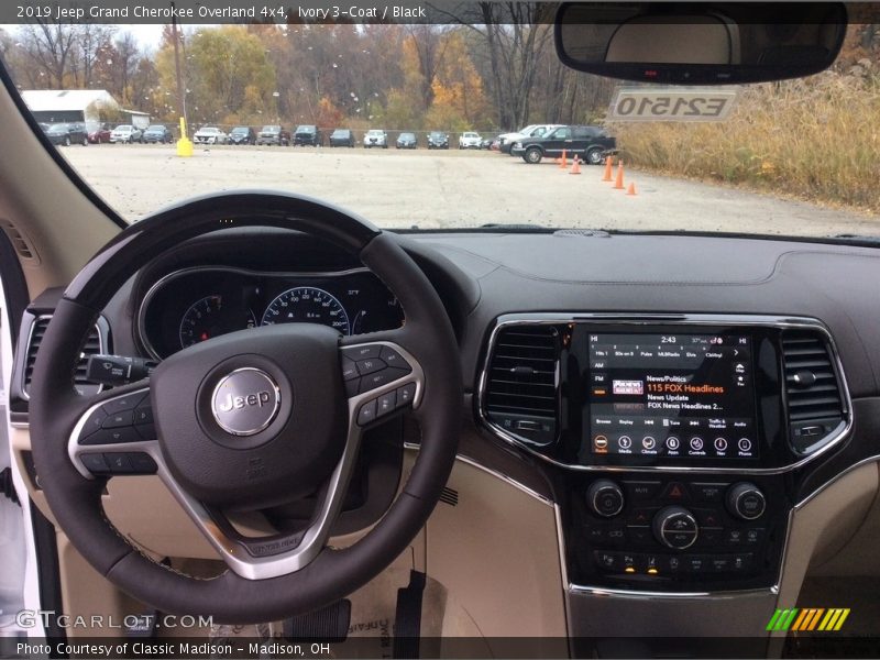 Ivory 3-Coat / Black 2019 Jeep Grand Cherokee Overland 4x4