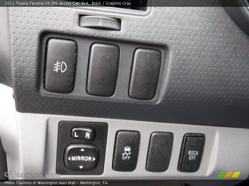 Black / Graphite Gray 2011 Toyota Tacoma V6 SR5 Access Cab 4x4
