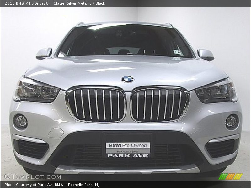 Glacier Silver Metallic / Black 2018 BMW X1 xDrive28i